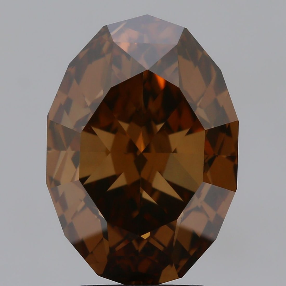 Loose Diamond - OVAL 5.01ct Fancy Deep Orange Brown VS2: Loose Diamond - OVAL 5.01ct Fancy Deep Orange Brown VS2 Source: Natural Shape: OVAL Carats: 5.01 Color: Fancy Deep Orange Brown Certification: GIA Video: