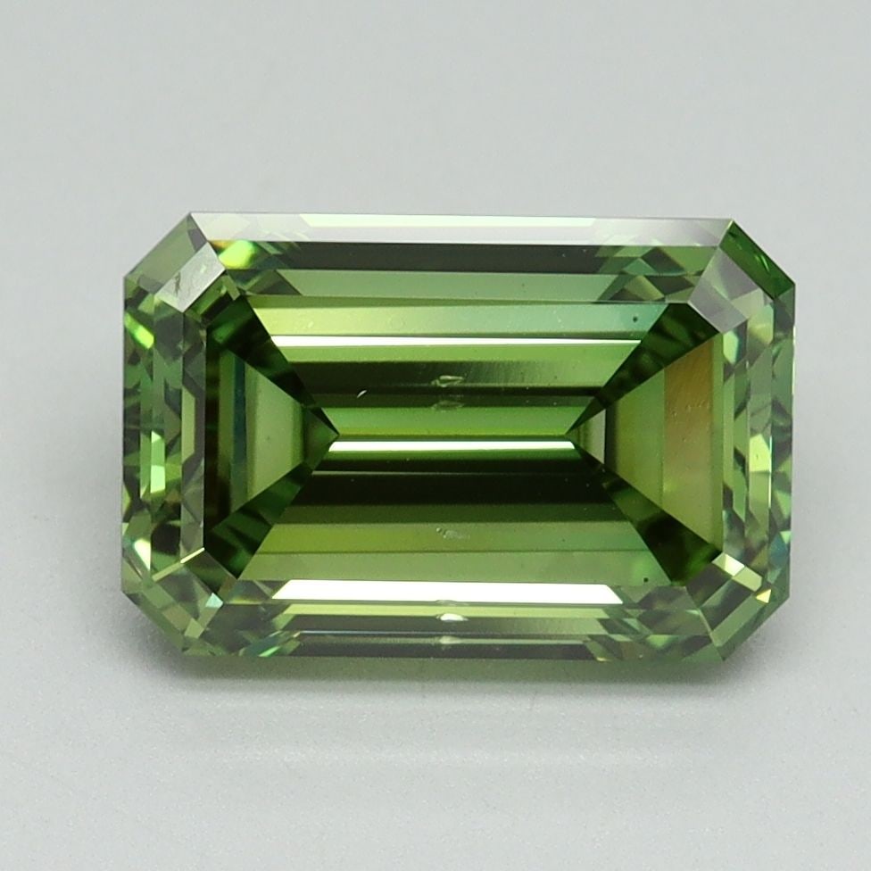 Loose Diamond - EMERALD 3.03ct Fancy Vivid Green VS2: Loose Diamond - EMERALD 3.03ct Fancy Vivid Green VS2 Source: This is a real non-mined Diamond that has been grown in a lab Shape: EMERALD Carats: 3.03 Color: Fancy Vivid Green Certification: IGI Video