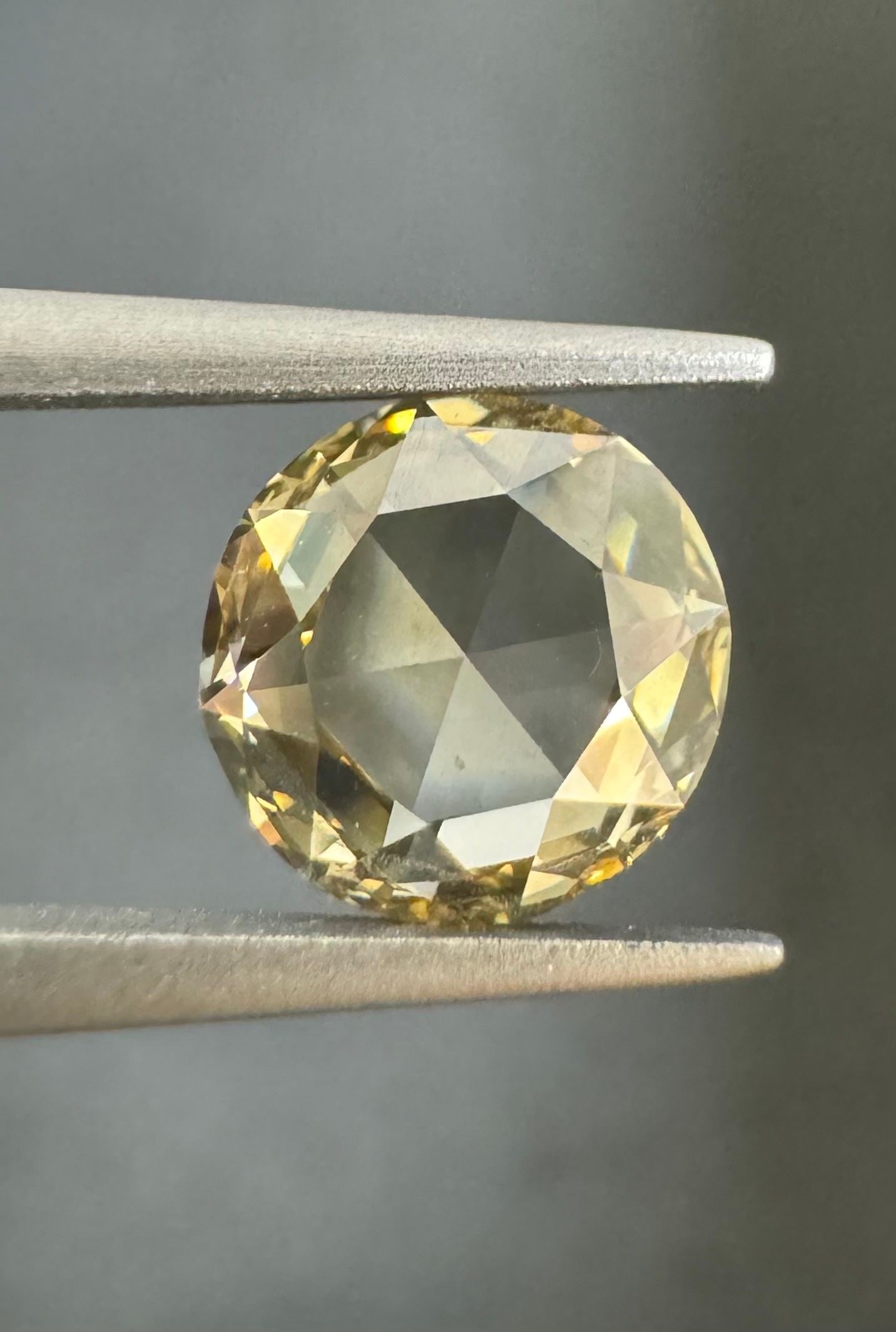 Loose Diamond - ROUND 1.64ct Fancy Brown Greenish Yellow VS2 (1 of 1)