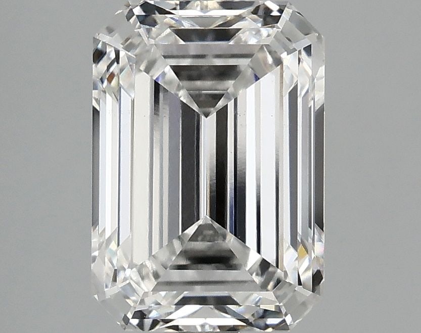 Loose Diamond - EMERALD 3.07ct E VS1: Loose Diamond - EMERALD 3.07ct E VS1 Source: This is a real non-mined Diamond that has been grown in a lab Shape: EMERALD Carats: 3.07 Color: E Clarity: VS1 Certification: IGI Video: Video Link The
