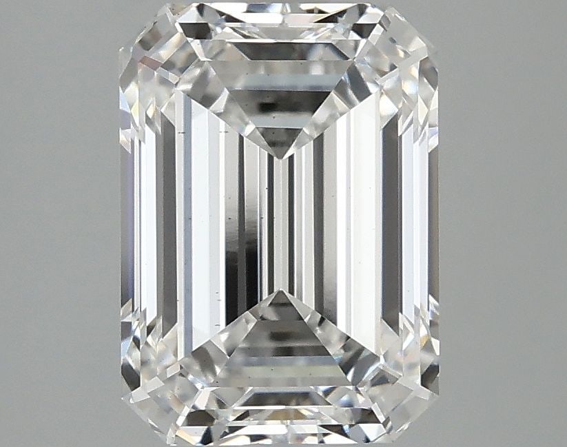 Loose Diamond - EMERALD 3.1ct E VS2: Loose Diamond - EMERALD 3.1ct E VS2 Source: This is a real non-mined Diamond that has been grown in a lab Shape: EMERALD Carats: 3.1 Color: E Clarity: VS2 Certification: IGI Video: