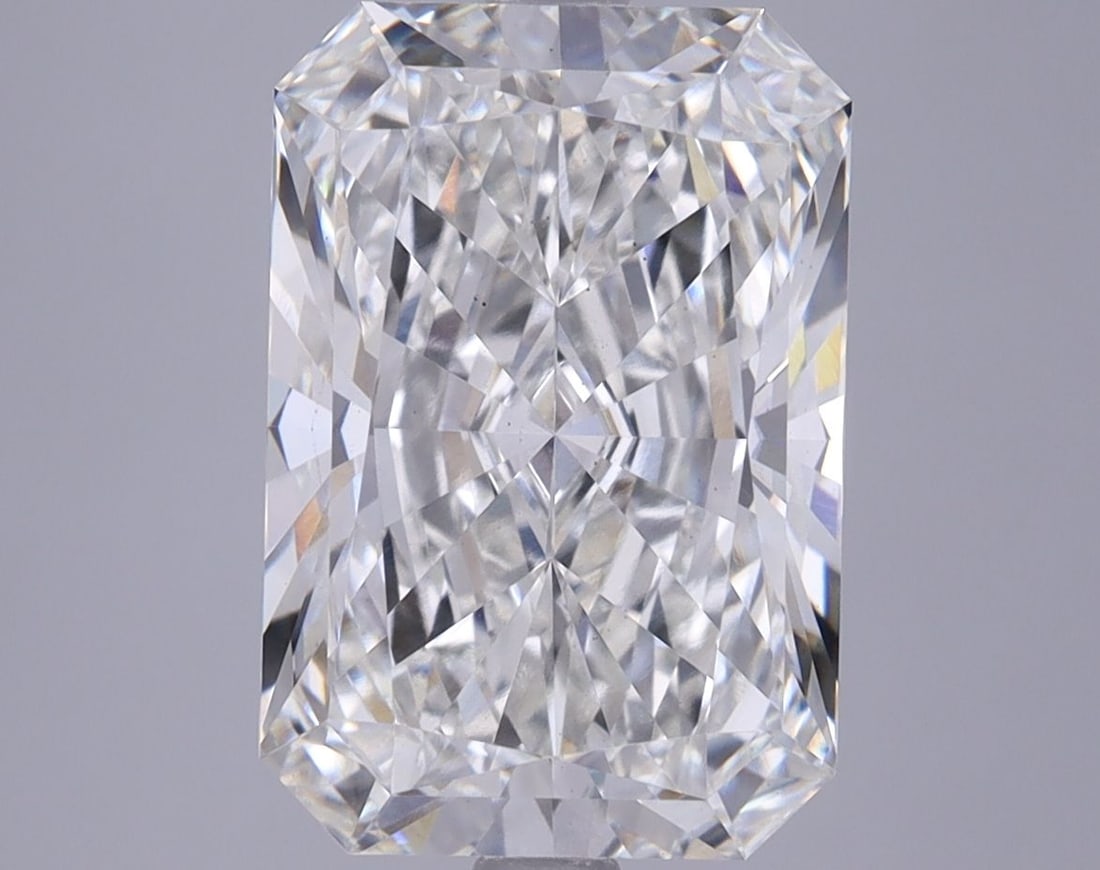 Loose Diamond - RADIANT 5.1ct H VS2: Loose Diamond - RADIANT 5.1ct H VS2 Source: This is a real non-mined Diamond that has been grown in a lab Shape: RADIANT Carats: 5.1 Color: H Clarity: VS2 Certification: GIA Video:
