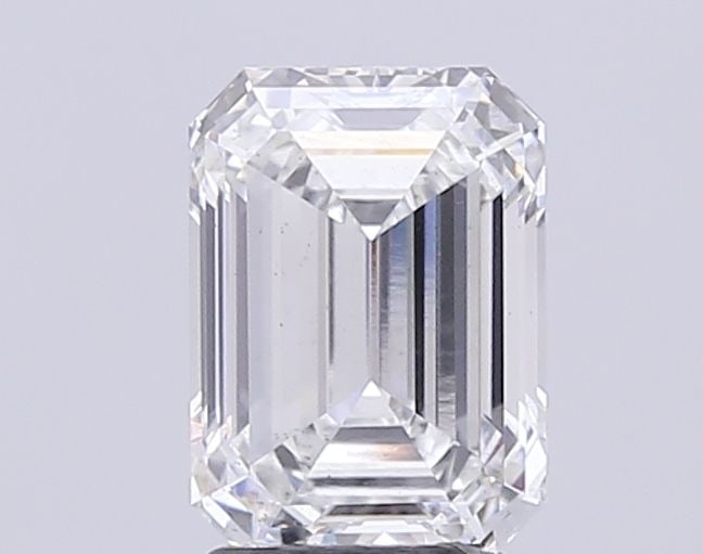 Loose Diamond - EMERALD 3.52ct F VS2: Loose Diamond - EMERALD 3.52ct F VS2 Source: This is a real non-mined Diamond that has been grown in a lab Shape: EMERALD Carats: 3.52 Color: F Clarity: VS2 Certification: IGI Video: