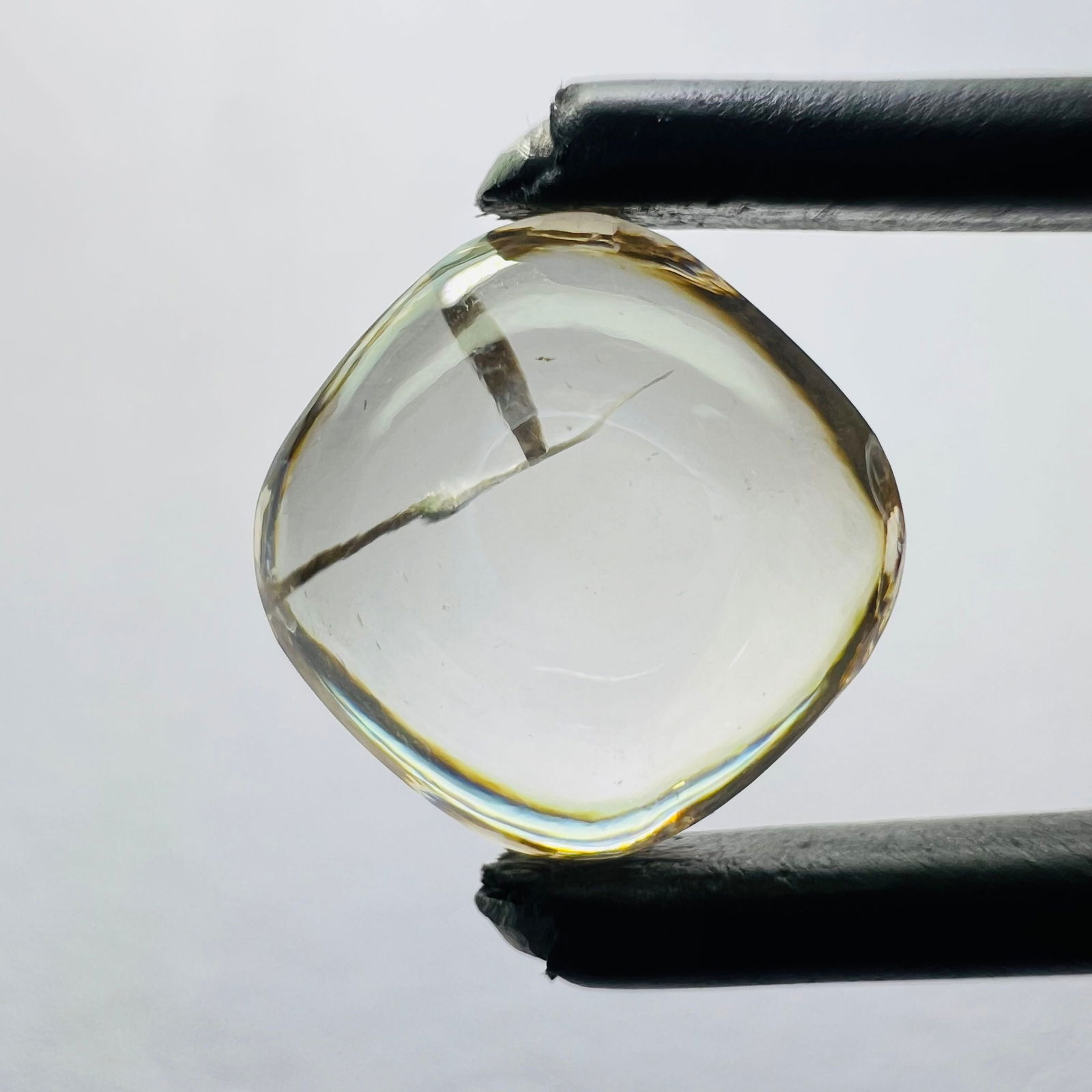 Loose Diamond - CUSHION BRILLIANT 1.53ct Brown I1: Loose Diamond - CUSHION BRILLIANT 1.53ct Brown I1 Source: This is a real non-mined Diamond that has been grown in a lab Shape: CUSHION BRILLIANT Carats: 1.53 Color: Brown Certification: NONE Video: