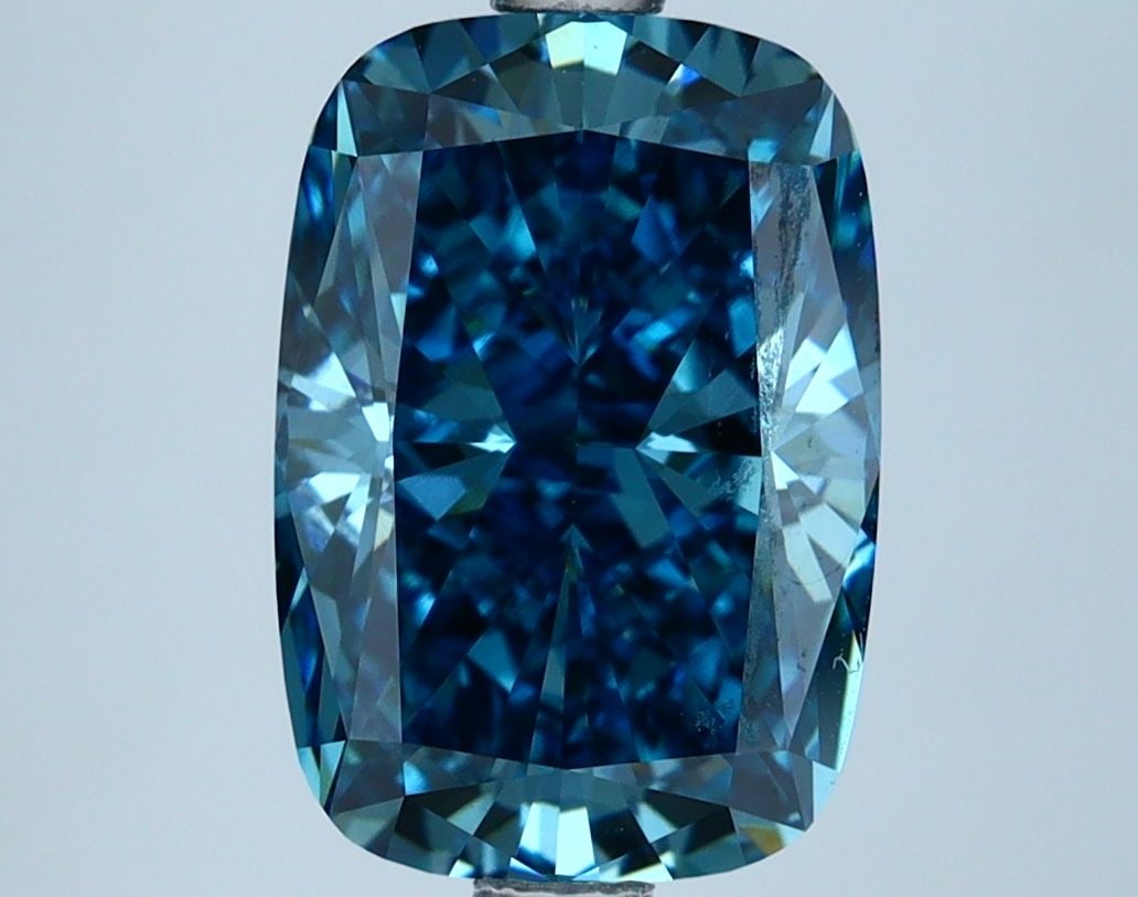 Loose Diamond - CUSHION BRILLIANT 3.14ct Fancy Vivid Blue VS1: Loose Diamond - CUSHION BRILLIANT 3.14ct Fancy Vivid Blue VS1 Source: This is a real non-mined Diamond that has been grown in a lab Shape: CUSHION BRILLIANT Carats: 3.14 Color: Fancy Vivid Blue Certif