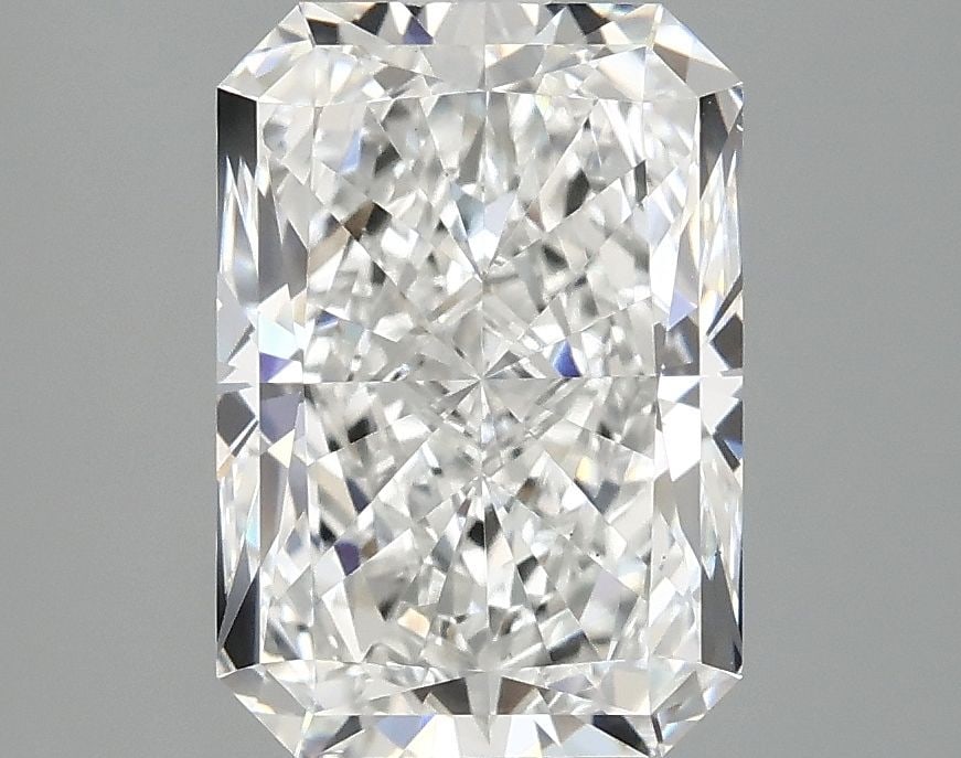 Loose Diamond - RADIANT 3.06ct E VS1: Loose Diamond - RADIANT 3.06ct E VS1 Source: This is a real non-mined Diamond that has been grown in a lab Shape: RADIANT Carats: 3.06 Color: E Clarity: VS1 Certification: IGI Video: Video Link The
