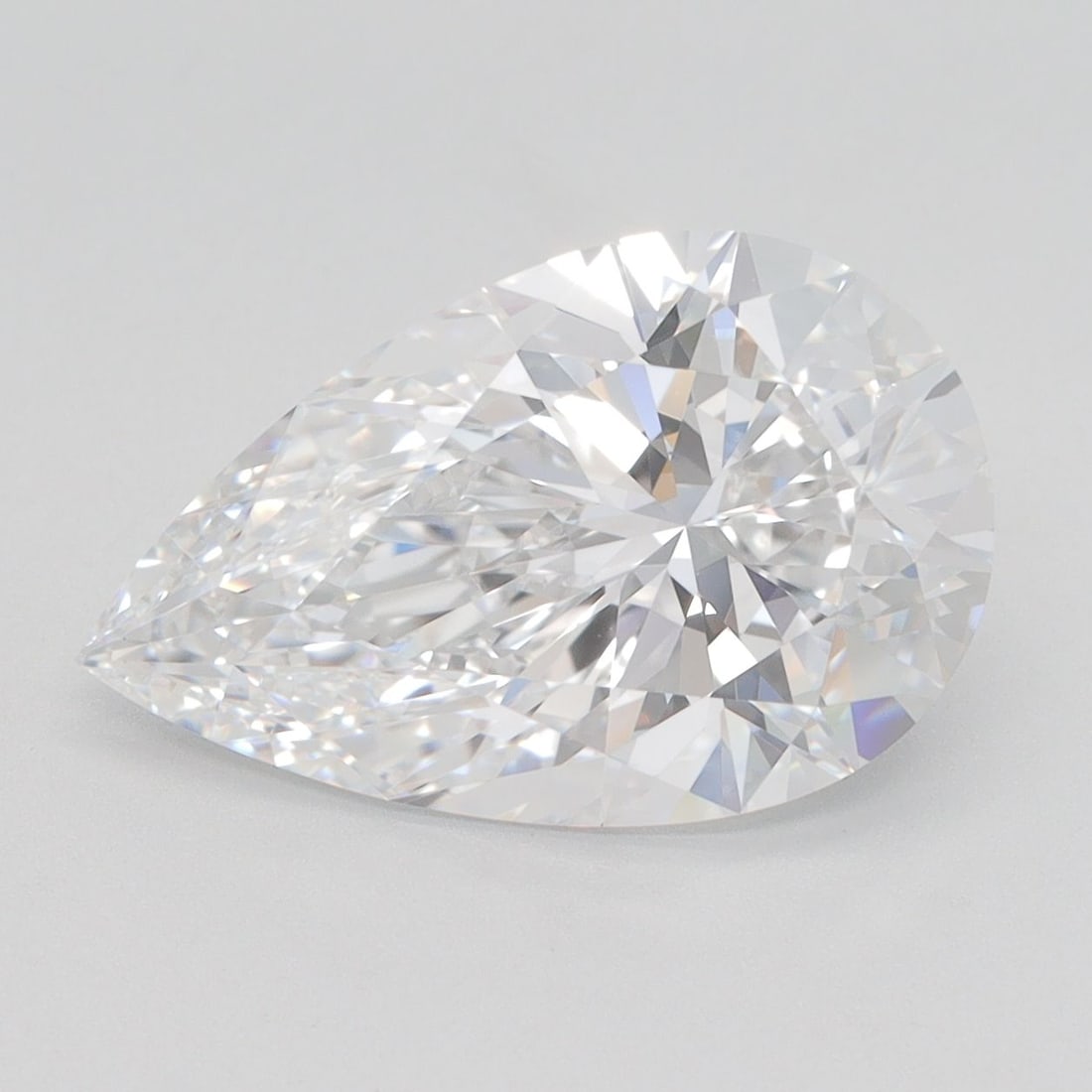 Loose Diamond - PEAR 4.09ct D VVS2: Loose Diamond - PEAR 4.09ct D VVS2 Source: This is a real non-mined Diamond that has been grown in a lab Shape: PEAR Carats: 4.09 Color: D Clarity: VVS2 Certification: GIA Video: