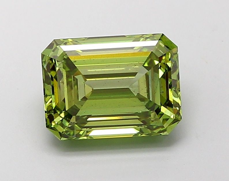 Loose Diamond - EMERALD 2.94ct Fancy Vivid Green SI1: Loose Diamond - EMERALD 2.94ct Fancy Vivid Green SI1 Source: This is a real non-mined Diamond that has been grown in a lab Shape: EMERALD Carats: 2.94 Color: Fancy Vivid Green Certification: IGI Video