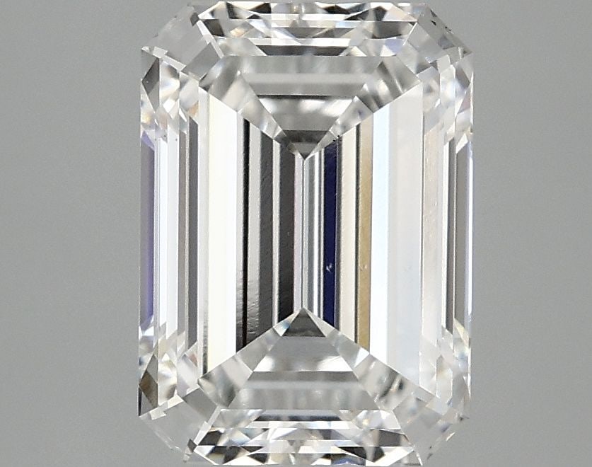 Loose Diamond - EMERALD 3.06ct F VS2: Loose Diamond - EMERALD 3.06ct F VS2 Source: This is a real non-mined Diamond that has been grown in a lab Shape: EMERALD Carats: 3.06 Color: F Clarity: VS2 Certification: IGI Video: