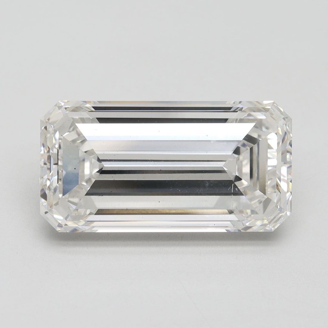 Loose Diamond - EMERALD 9.06ct G VS2: Loose Diamond - EMERALD 9.06ct G VS2 Source: This is a real non-mined Diamond that has been grown in a lab Shape: EMERALD Carats: 9.06 Color: G Clarity: VS2 Certification: IGI Video: