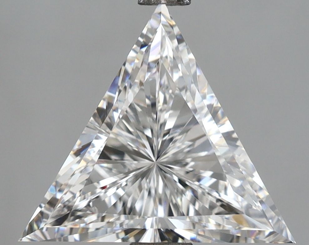 Loose Diamond - TRIANGULAR 2.92ct D VVS2: Loose Diamond - TRIANGULAR 2.92ct D VVS2 Source: This is a real non-mined Diamond that has been grown in a lab Shape: TRIANGULAR Carats: 2.92 Color: D Clarity: VVS2 Certification: IGI Video: