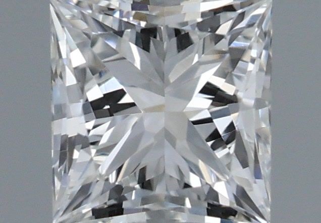 Loose Diamond - PRINCESS 0.39ct E VVS2: Loose Diamond - PRINCESS 0.39ct E VVS2 Source: This is a real non-mined Diamond that has been grown in a lab Shape: PRINCESS Carats: 0.39 Color: E Clarity: VVS2 Certification: IGI Video: Video Link 