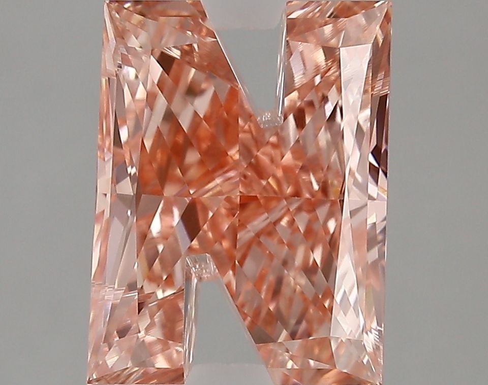 Loose Diamond - OTHER 3.88ct Fancy Vivid Pink VVS2: Loose Diamond - OTHER 3.88ct Fancy Vivid Pink VVS2 Source: This is a real non-mined Diamond that has been grown in a lab Shape: OTHER Carats: 3.88 Color: Fancy Vivid Pink Certification: IGI Video: