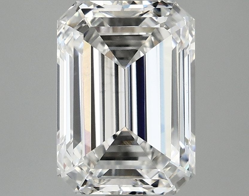 Loose Diamond - EMERALD 3.1ct E VS2: Loose Diamond - EMERALD 3.1ct E VS2 Source: This is a real non-mined Diamond that has been grown in a lab Shape: EMERALD Carats: 3.1 Color: E Clarity: VS2 Certification: IGI Video: