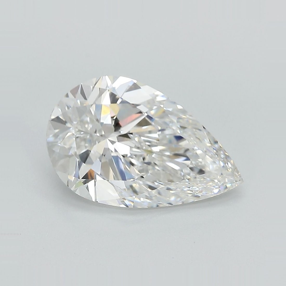 Loose Diamond - PEAR 4.23ct E VVS2: Loose Diamond - PEAR 4.23ct E VVS2 Source: This is a real non-mined Diamond that has been grown in a lab Shape: PEAR Carats: 4.23 Color: E Clarity: VVS2 Certification: IGI Video: