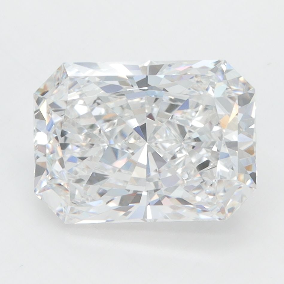 Loose Diamond - RADIANT 3.11ct D VVS1: Loose Diamond - RADIANT 3.11ct D VVS1 Source: This is a real non-mined Diamond that has been grown in a lab Shape: RADIANT Carats: 3.11 Color: D Clarity: VVS1 Certification: GIA Video: