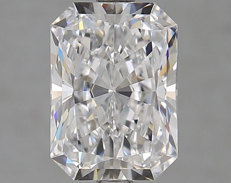Loose Diamond - RADIANT 2.51ct D IF: Loose Diamond - RADIANT 2.51ct D IF Source: This is a real non-mined Diamond that has been grown in a lab Shape: RADIANT Carats: 2.51 Color: D Clarity: IF Certification: GIA Video: