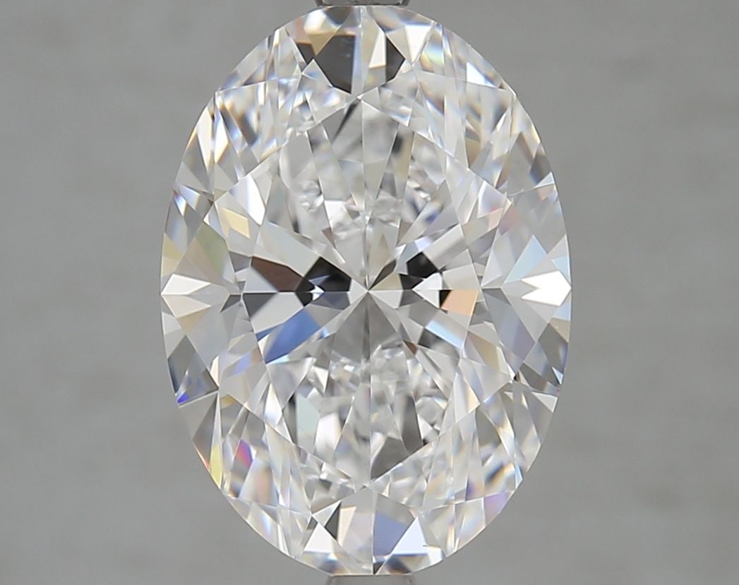 Loose Diamond - OVAL 5.03ct D VS1: Loose Diamond - OVAL 5.03ct D VS1 Source: This is a real non-mined Diamond that has been grown in a lab Shape: OVAL Carats: 5.03 Color: D Clarity: VS1 Certification: GIA Video: