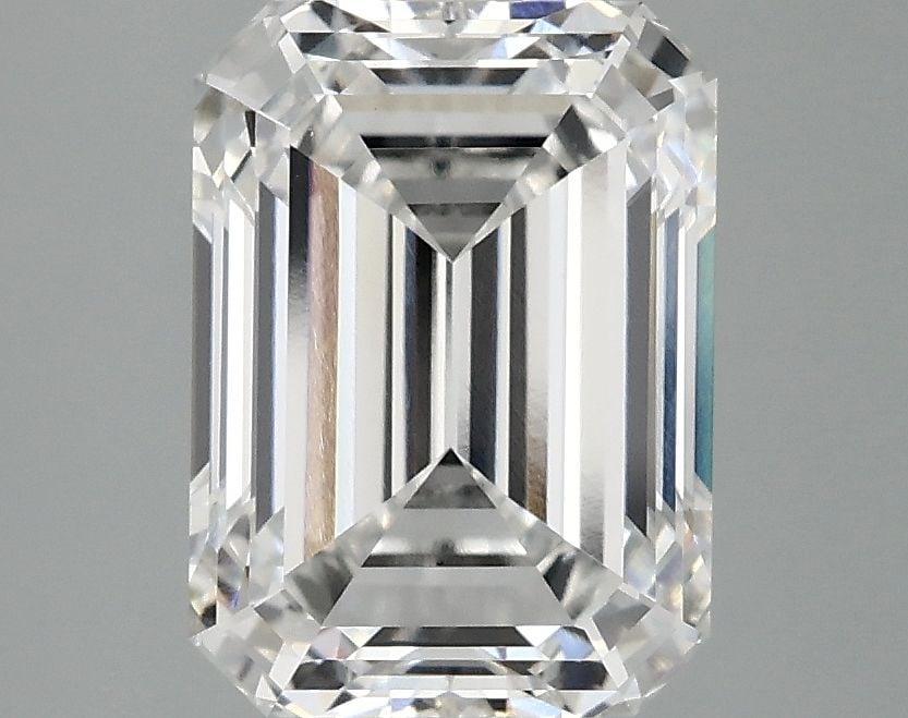 Loose Diamond - EMERALD 3.09ct E VS1: Loose Diamond - EMERALD 3.09ct E VS1 Source: This is a real non-mined Diamond that has been grown in a lab Shape: EMERALD Carats: 3.09 Color: E Clarity: VS1 Certification: IGI Video: