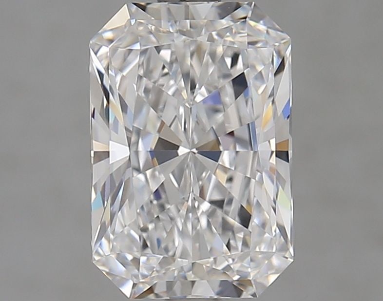 Loose Diamond - RADIANT 2.52ct D IF: Loose Diamond - RADIANT 2.52ct D IF Source: This is a real non-mined Diamond that has been grown in a lab Shape: RADIANT Carats: 2.52 Color: D Clarity: IF Certification: GIA Video: