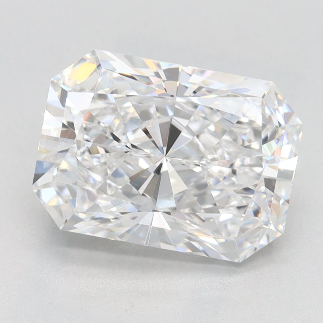 Loose Diamond - RADIANT 2.88ct D IF: Loose Diamond - RADIANT 2.88ct D IF Source: This is a real non-mined Diamond that has been grown in a lab Shape: RADIANT Carats: 2.88 Color: D Clarity: IF Certification: GIA Video: