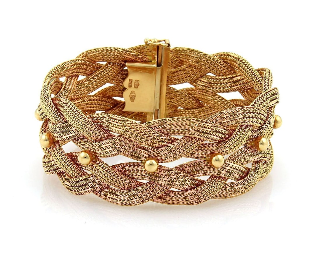 Italian 18k Rose Gold 24mm Wide Double Braided Mesh Chain Bracelet: Italian 18k Rose Gold 24mm Wide Double Braided Mesh Chain Bracelet This mesh bracelet features a striking double braided design, meticulously crafted from 18k rose gold. With a substantial width of 24