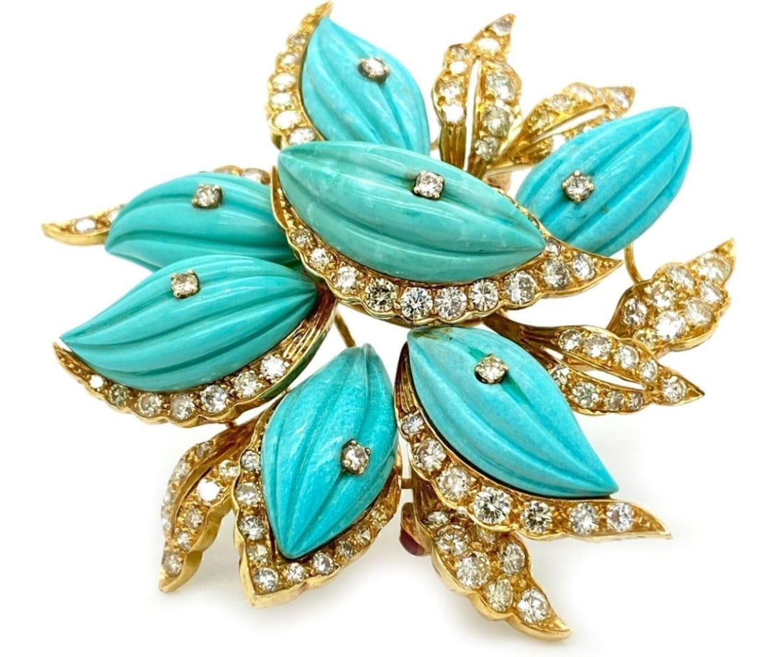 Vintage 18k Gold Flower Brooch With 4ct Diamonds And Turquoise Accents: Vintage 18k Gold Flower Brooch With 4ct Diamonds And Turquoise Accents This vintage brooch is finely crafted from solid 18k yellow gold and showcases a dramatic floral motif. At the center, vibrant tu
