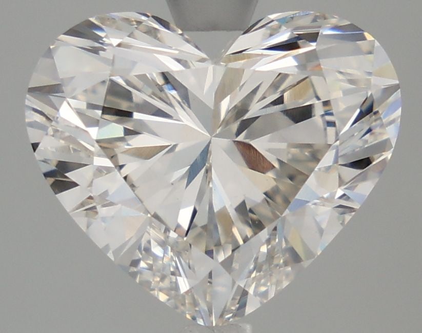 Loose Diamond - HEART 4.2ct G VVS2: Loose Diamond - HEART 4.2ct G VVS2 Source: This is a real non-mined Diamond that has been grown in a lab Shape: HEART Carats: 4.2 Color: G Clarity: VVS2 Certification: IGI Video: