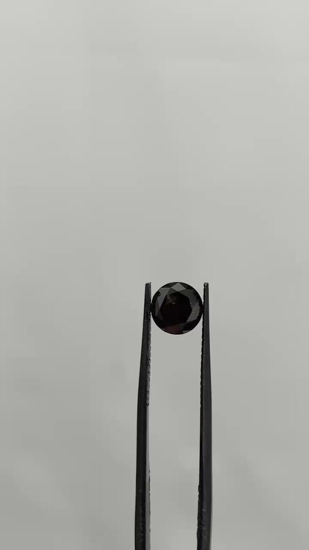 Loose Diamond - ROUND 1.56ct Fancy Black VVS2: Loose Diamond - ROUND 1.56ct Fancy Black VVS2 Source: Natural Shape: ROUND Carats: 1.56 Color: Fancy Black Certification: GIA Video: