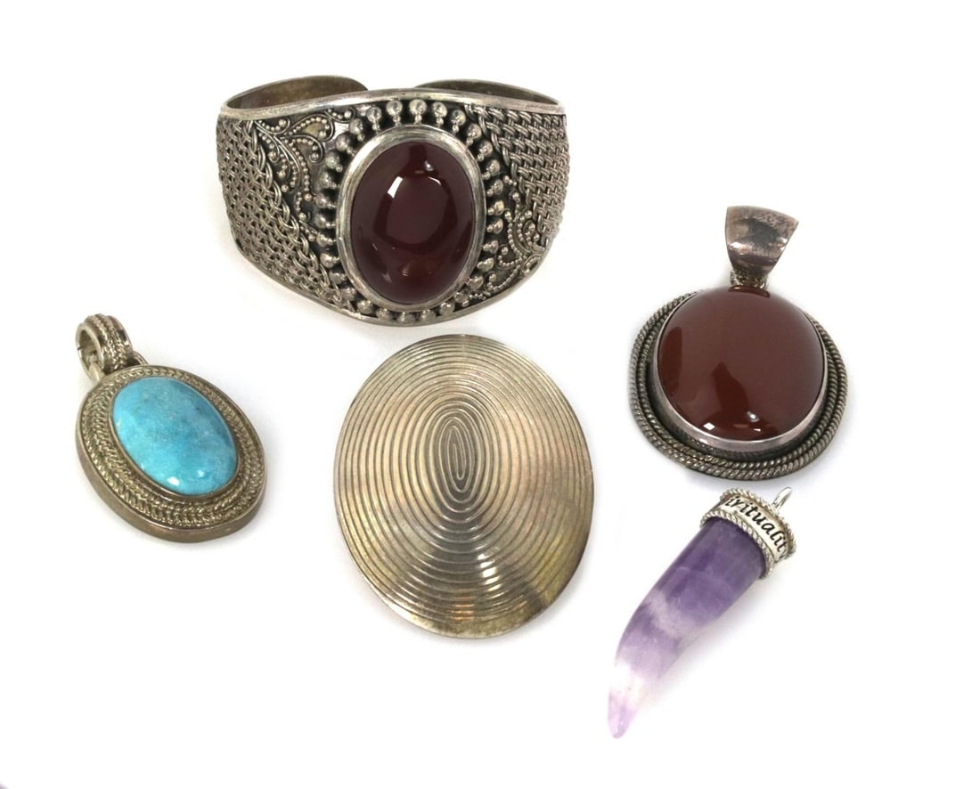 Vintage 5 Piece Sterling Silver Bracelet and Gemstone Pendants Lot: Vintage 5 Piece Sterling Silver Bracelet and Gemstone Pendants Lot This stunning vintage lot features 5 exquisite pieces, including a large cuff bracelet and four assorted pendants. The cuff bracelet