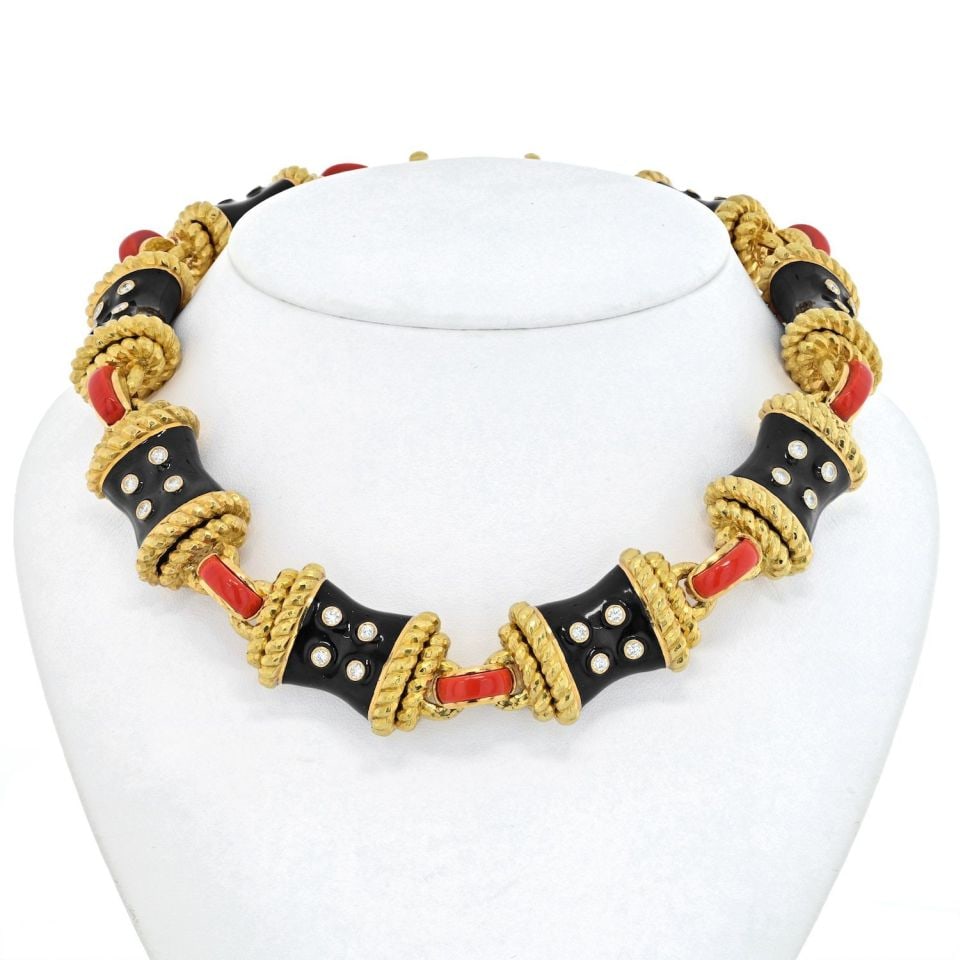 David Webb Coral Diamond Black Enamel Necklace Platinum 18K Gold: David Webb Coral Diamond Black Enamel Necklace Platinum 18K Gold Exquisite David Webb necklace crafted from luxurious platinum and 18K yellow gold. This stunning piece features vibrant coral, sparklin
