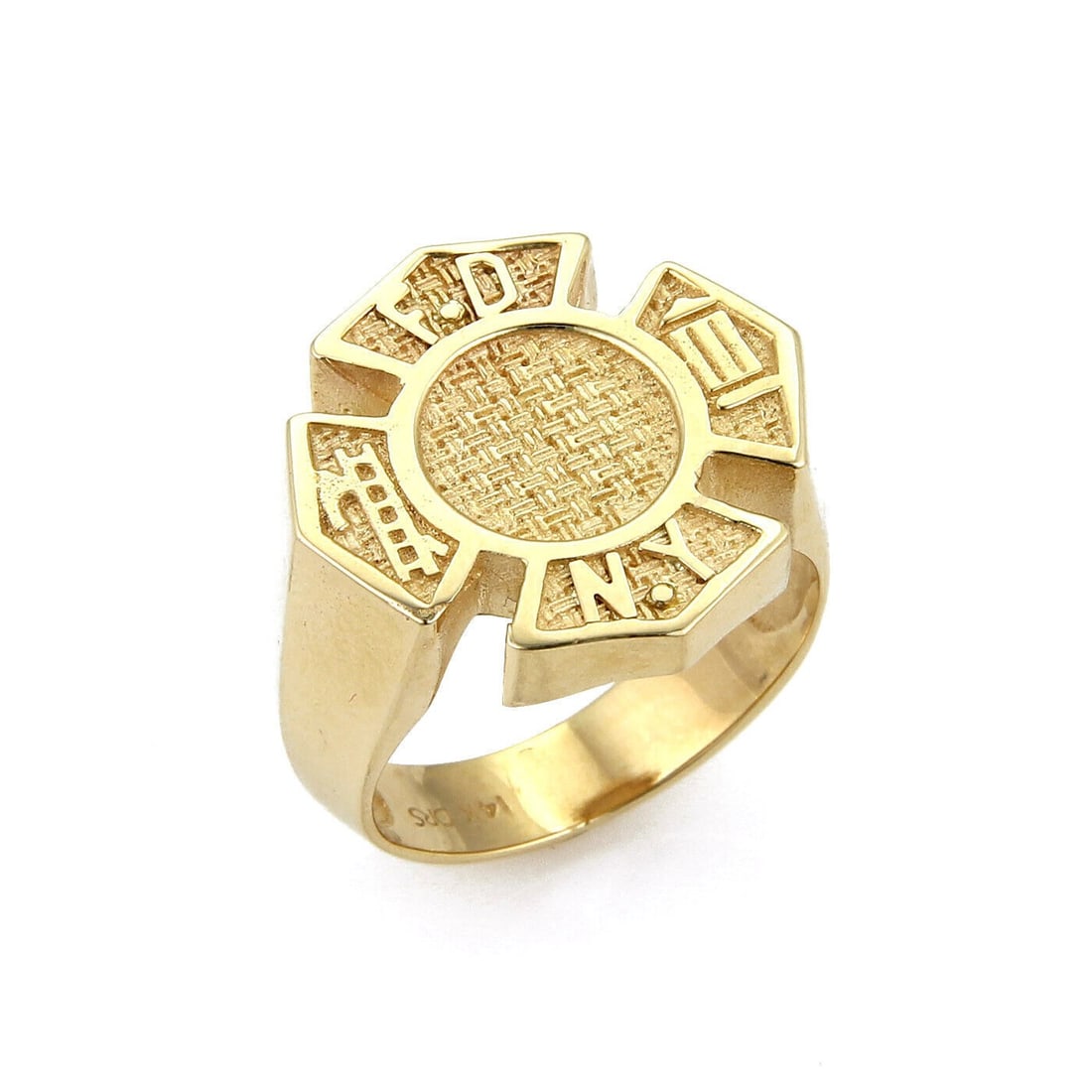 14k Yellow Gold Ring Size 10 New York Firefighter Tribute Textured Design: 14k Yellow Gold Ring Size 10 New York Firefighter Tribute Textured Design This vintage estate ring is crafted in solid 14k yellow gold and features a textured design honoring New York firefighters. Th