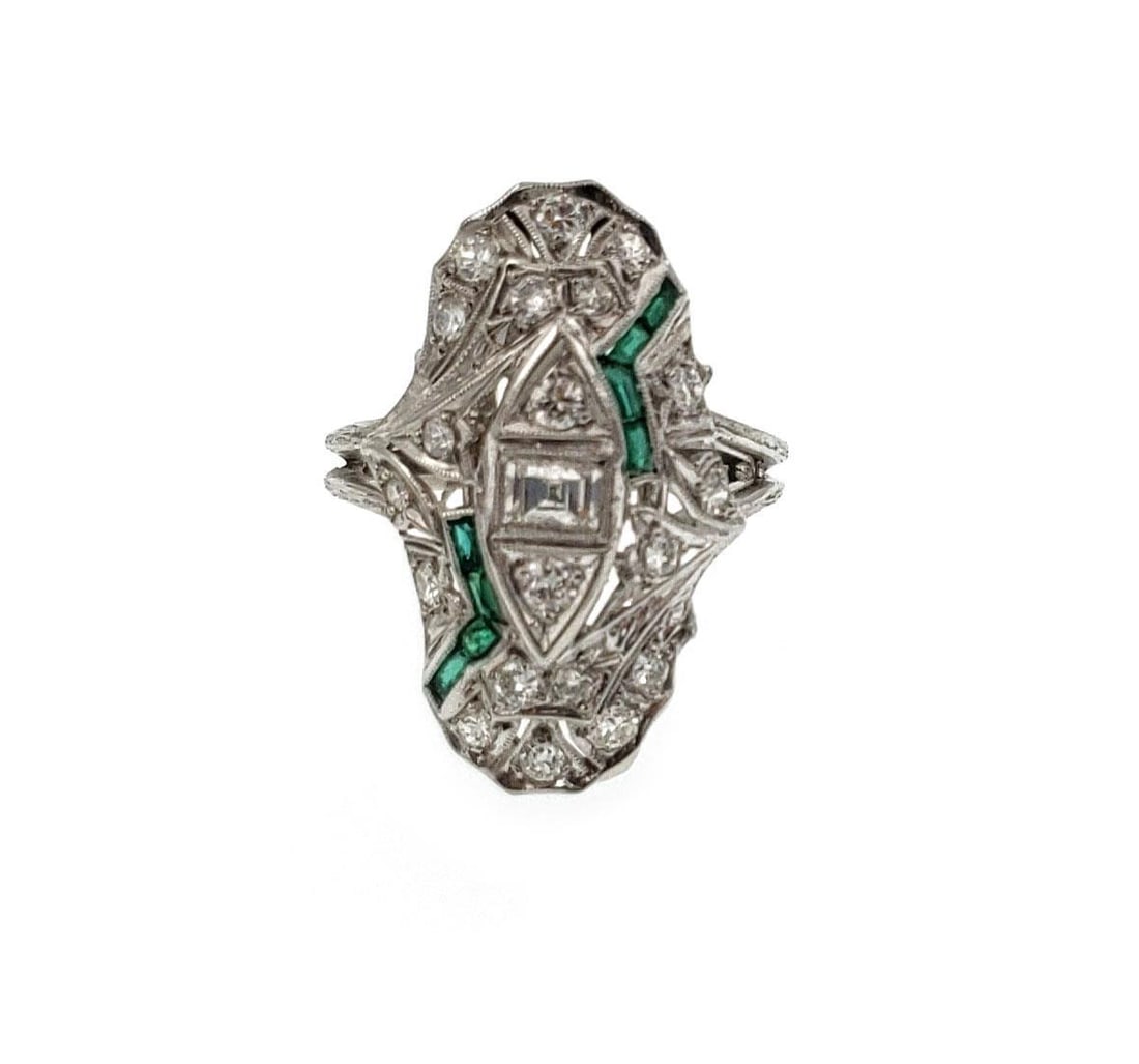 Art Deco Platinum Diamond Oval Ring with Milgrain Design Size 6: Art Deco Platinum Diamond Oval Ring with Milgrain Design Size 6 This exquisite Art Deco ring showcases a stunning design crafted from platinum. It features a long oval dome shape adorned with a milgra