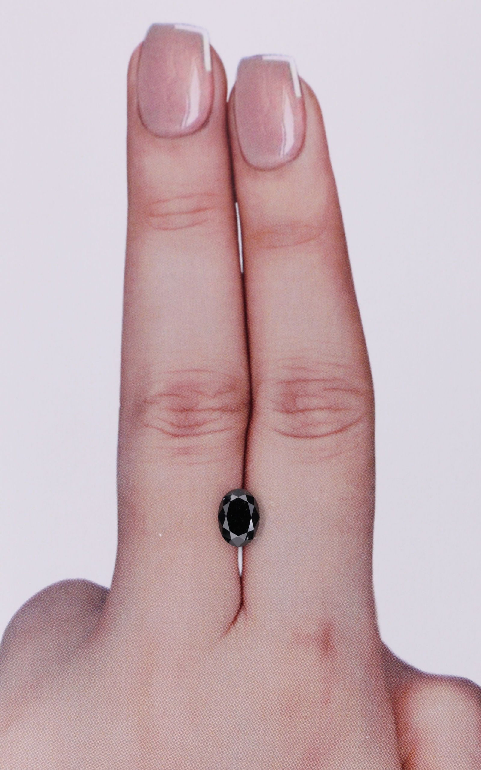 Loose Diamond - OVAL 0.86ct Fancy Black VVS2: Loose Diamond - OVAL 0.86ct Fancy Black VVS2 Source: Natural Shape: OVAL Carats: 0.86 Color: Fancy Black Certification: GIA Video: