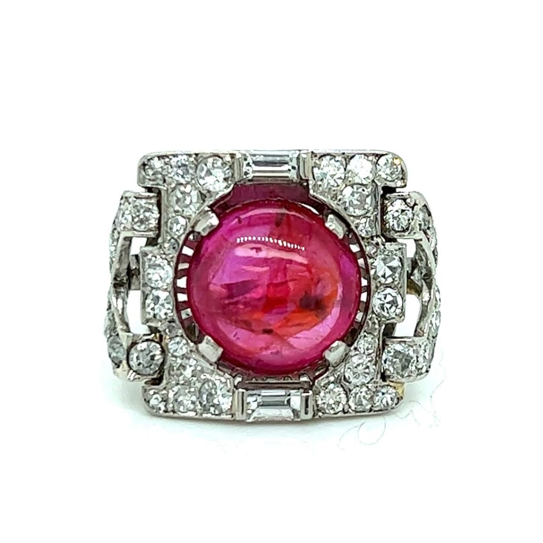 Art Deco Platinum Burma No-heat Ruby Diamond Ring Certified 5.50 Ct: Art Deco Platinum Burma No-heat Ruby Diamond Ring Certified 5.50 Ct This stunning Art Deco ring features a certified Burma no-heat ruby, elegantly set in platinum. The ruby weighs approximately 5.50 c