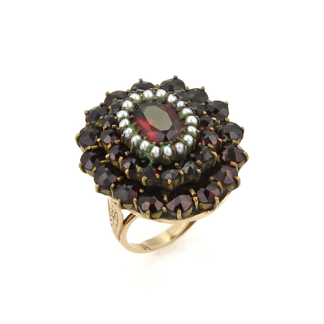Vintage Cluster Ring with Garnet and Seed Pearls in 14k Yellow Gold Size 4: Vintage Cluster Ring with Garnet and Seed Pearls in 14k Yellow Gold Size 4 This vintage cluster ring features garnets and seed pearls set in 14k yellow gold. Designed in a size 4, the ring showcases a