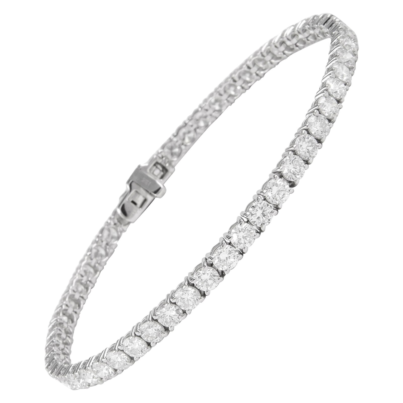 5.98ct Diamond Tennis Bracelet 18k White Gold: 5.98ct Diamond Tennis Bracelet 18k White Gold This exquisite 5.98ct Diamond Tennis Bracelet is crafted in 18k white gold, featuring 53 round brilliant diamonds with a total weight of 5.98 carats. The