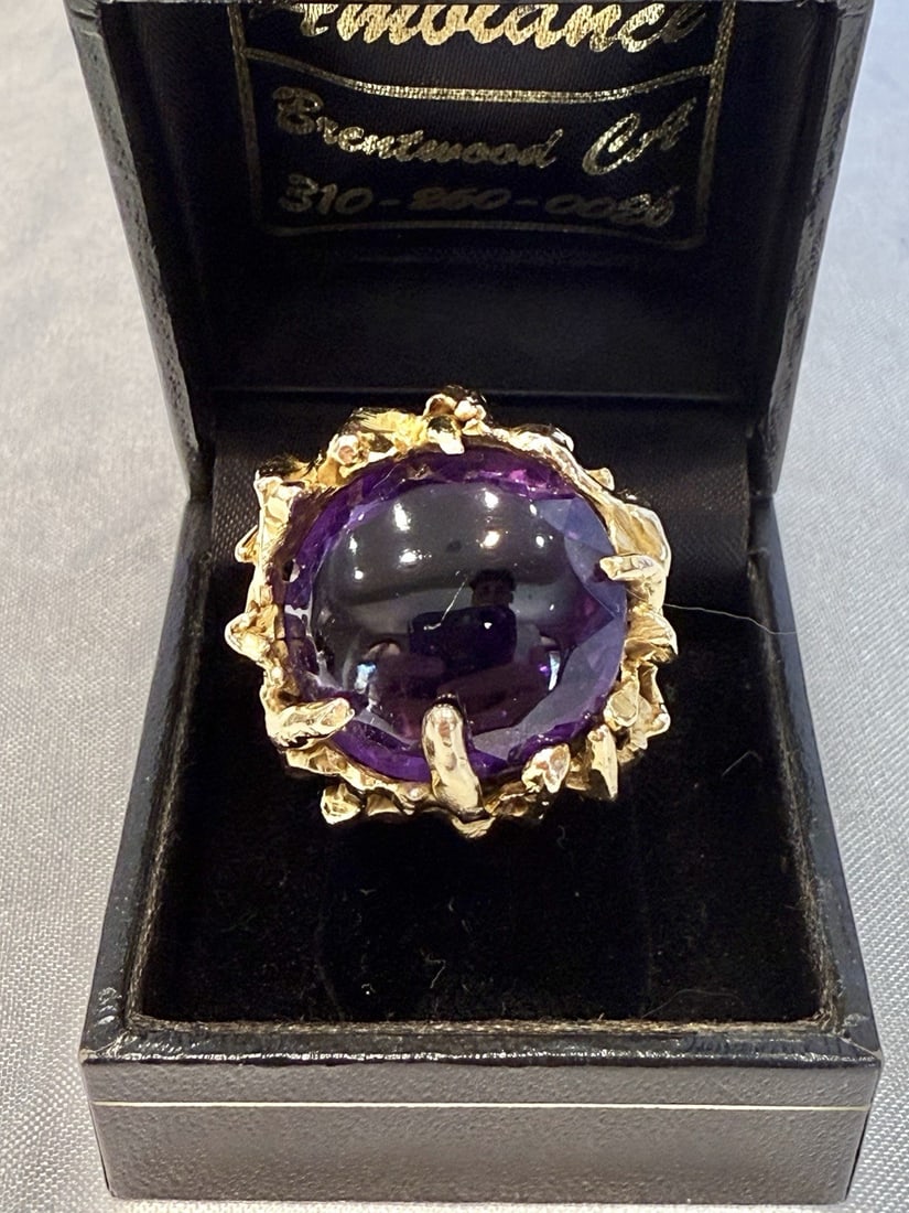 14K Yellow Gold Amethyst Ring Size 4.25 Unbranded: 14K Yellow Gold Amethyst Ring Size 4.25 Unbranded This exquisite 14K yellow gold ring features a stunning amethyst, making it a perfect accessory for any occasion. The ring is sized at 4.25 and weighs
