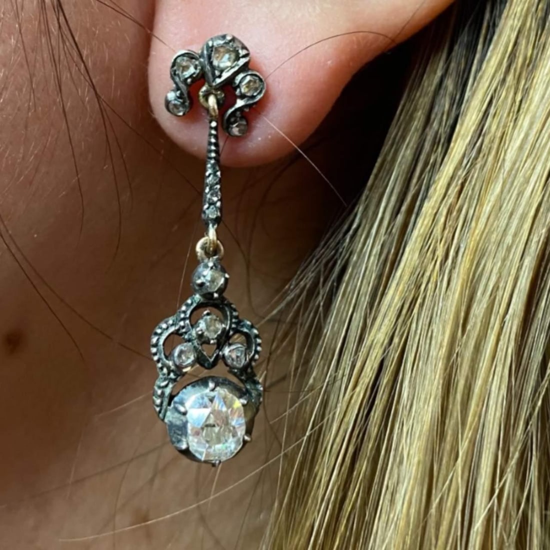 Diamond Earrings with 18K and Silver Top Rose-Cut Accents 1.5 Inch: Diamond Earrings with 18K and Silver Top Rose-Cut Accents 1.5 Inch These earrings feature a combination of 18K gold and silver tops, set with two diamonds totaling approximately 1.50 carats in H-I col