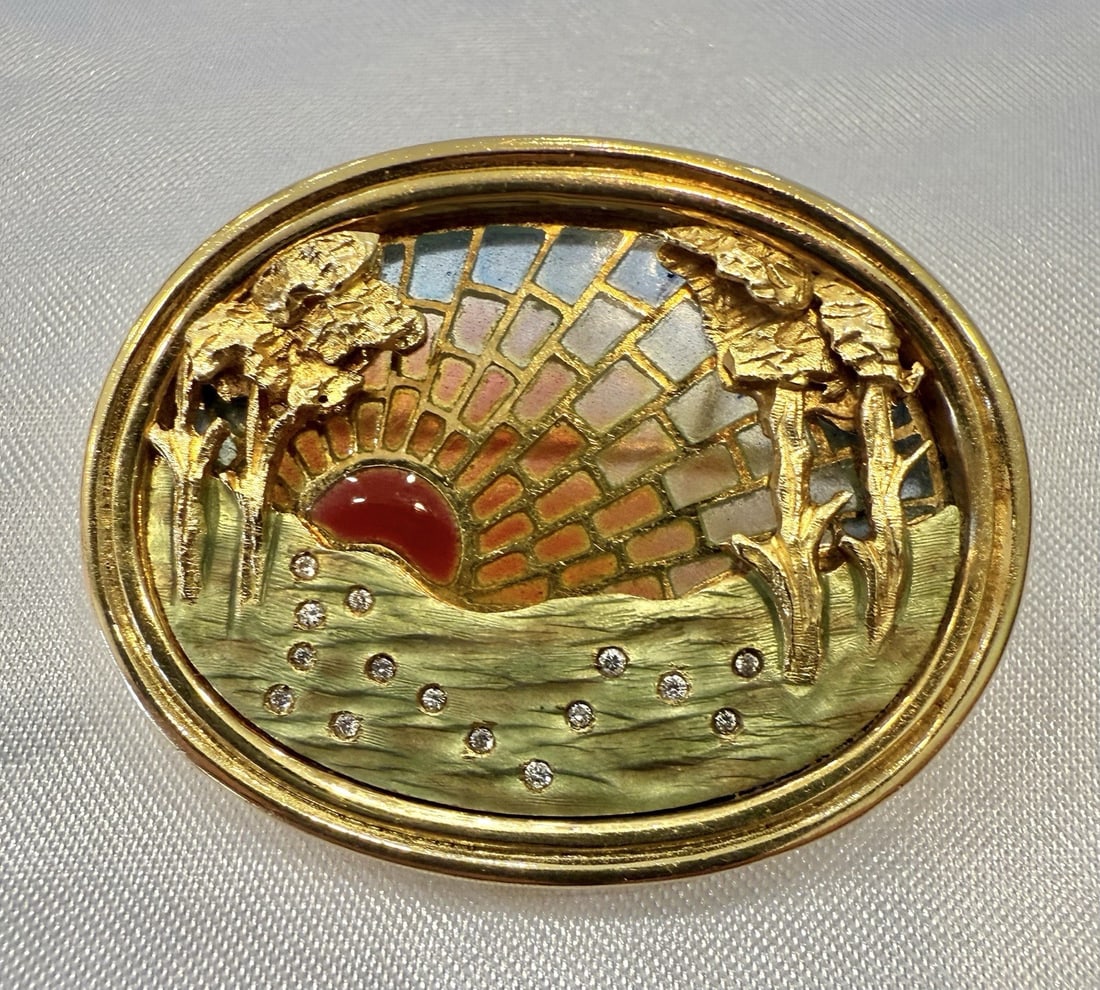 French Art Nouveau 18K Gold Enamel Diamond Pendant Brooch: French Art Nouveau 18K Gold Enamel Diamond Pendant Brooch Discover this exquisite French Art Nouveau pendant brooch crafted from 18K yellow gold and adorned with vibrant enamel. This stunning piece fe