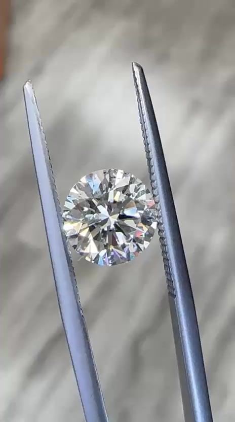 Ideal Loose Diamond - ROUND 2.01ct I SI2 (1 of 1)