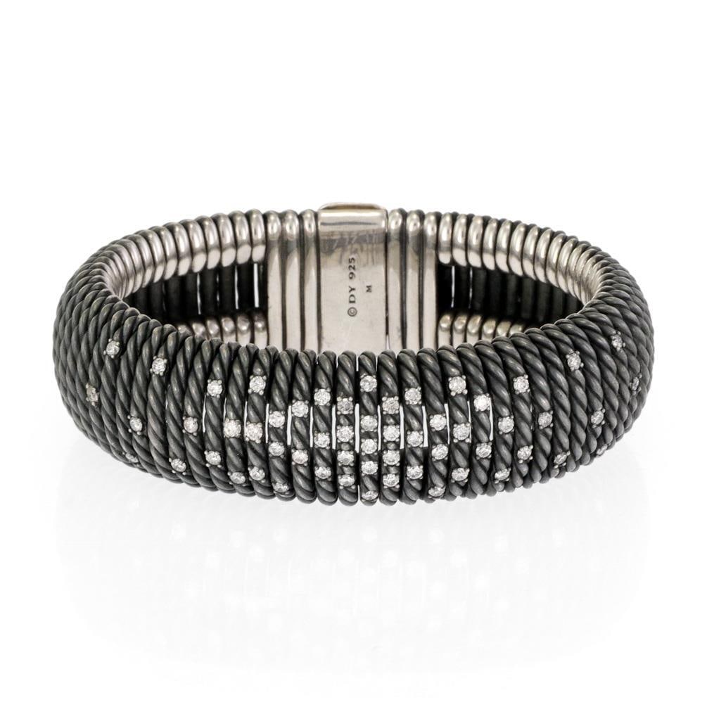 David Yurman Darkened Silver Flex Bracelet 1.70ct Diamonds: David Yurman Darkened Silver Flex Bracelet 1.70ct Diamonds Discover the elegance of this authentic David Yurman Flex Bracelet from the Darkened Silver Collection. Crafted from high-quality sterling si