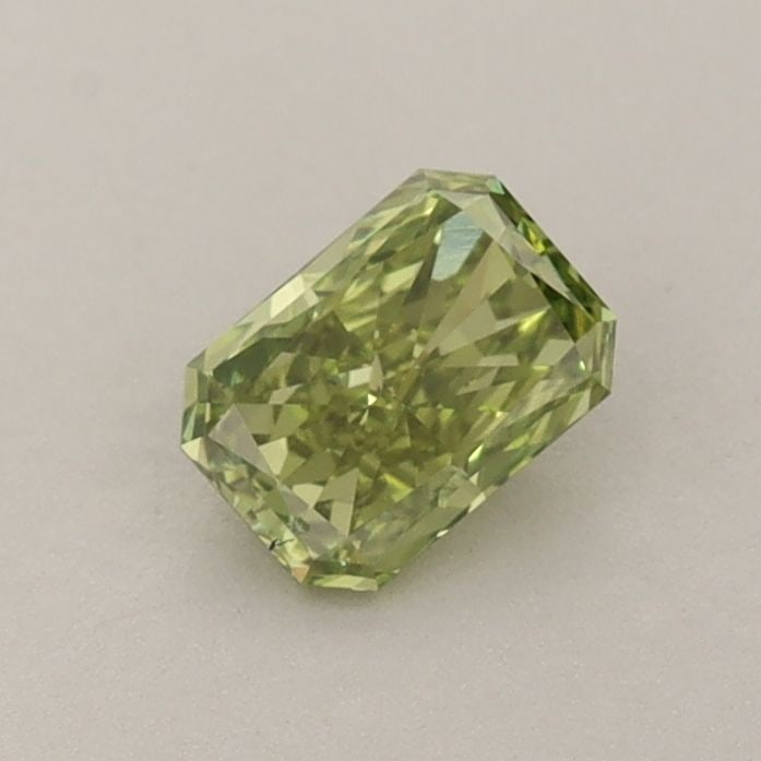 Loose Diamond - RADIANT 0.43ct Fancy Vivid Green VS1: Loose Diamond - RADIANT 0.43ct Fancy Vivid Green VS1 Source: This is a real non-mined Diamond that has been grown in a lab Shape: RADIANT Carats: 0.43 Color: Fancy Vivid Green Certification: IGI Video