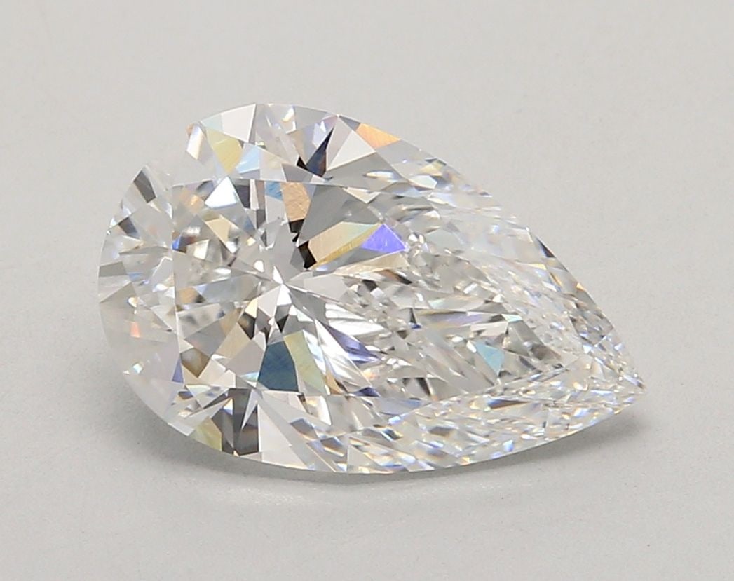 Loose Diamond - PEAR 3.51ct E VVS2: Loose Diamond - PEAR 3.51ct E VVS2 Source: This is a real non-mined Diamond that has been grown in a lab Shape: PEAR Carats: 3.51 Color: E Clarity: VVS2 Certification: IGI Video: Video Link The