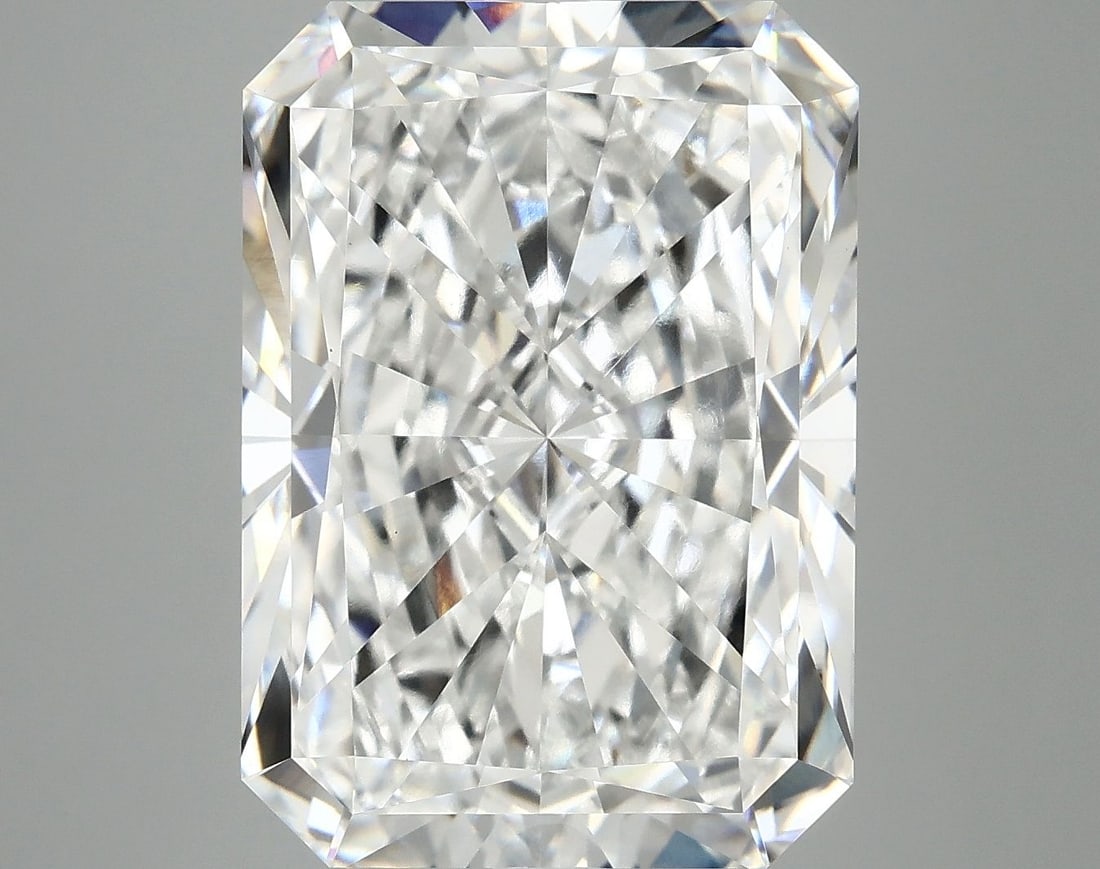 Loose Diamond - RADIANT 10.22ct E VVS2: Loose Diamond - RADIANT 10.22ct E VVS2 Source: This is a real non-mined Diamond that has been grown in a lab Shape: RADIANT Carats: 10.22 Color: E Clarity: VVS2 Certification: IGI Video: Video Link 