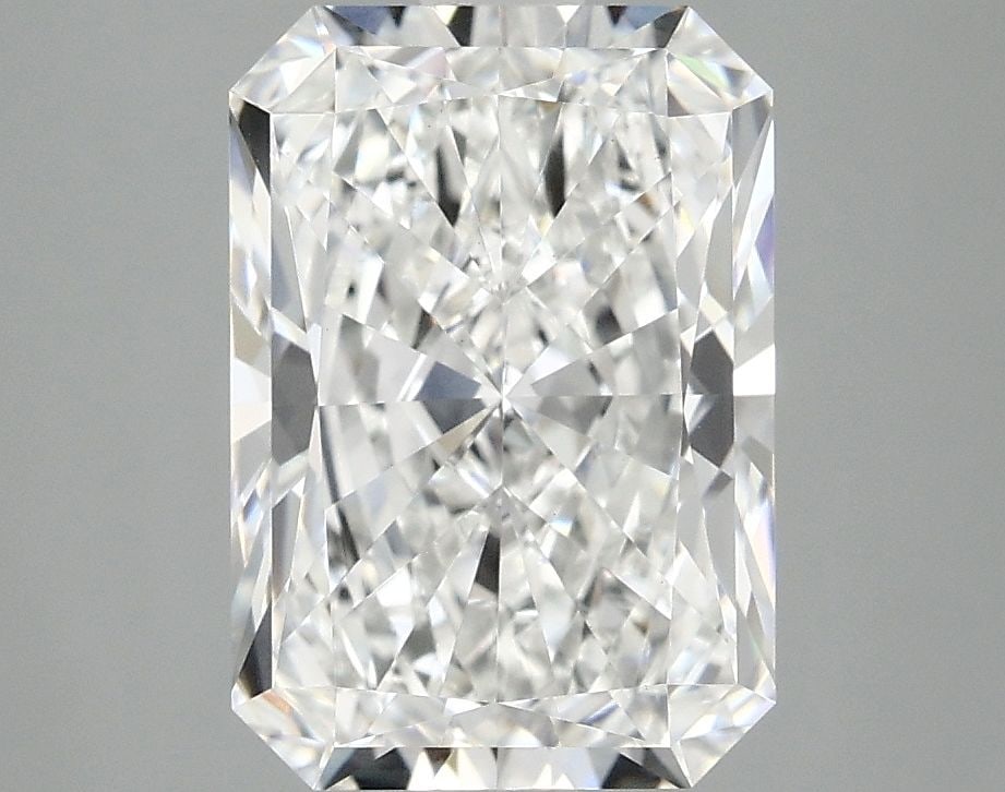 Loose Diamond - RADIANT 3.04ct E VS1: Loose Diamond - RADIANT 3.04ct E VS1 Source: This is a real non-mined Diamond that has been grown in a lab Shape: RADIANT Carats: 3.04 Color: E Clarity: VS1 Certification: IGI Video: Video Link The