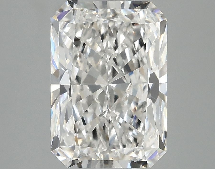 Loose Diamond - RADIANT 3.07ct E VS1: Loose Diamond - RADIANT 3.07ct E VS1 Source: This is a real non-mined Diamond that has been grown in a lab Shape: RADIANT Carats: 3.07 Color: E Clarity: VS1 Certification: IGI Video: