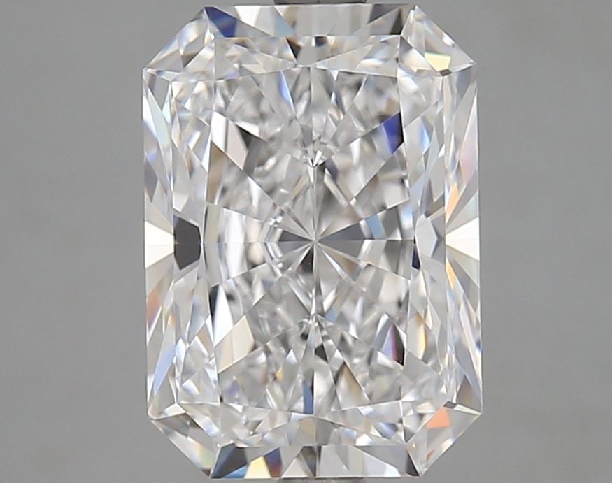 Loose Diamond - RADIANT 3.9ct D IF: Loose Diamond - RADIANT 3.9ct D IF Source: This is a real non-mined Diamond that has been grown in a lab Shape: RADIANT Carats: 3.9 Color: D Clarity: IF Certification: GIA Video: