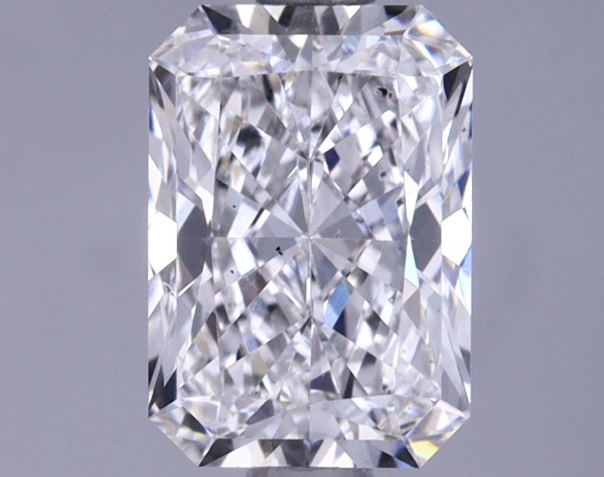 Loose Diamond - RADIANT 1.3ct E VS2: Loose Diamond - RADIANT 1.3ct E VS2 Source: This is a real non-mined Diamond that has been grown in a lab Shape: RADIANT Carats: 1.3 Color: E Clarity: VS2 Certification: IGI Video: