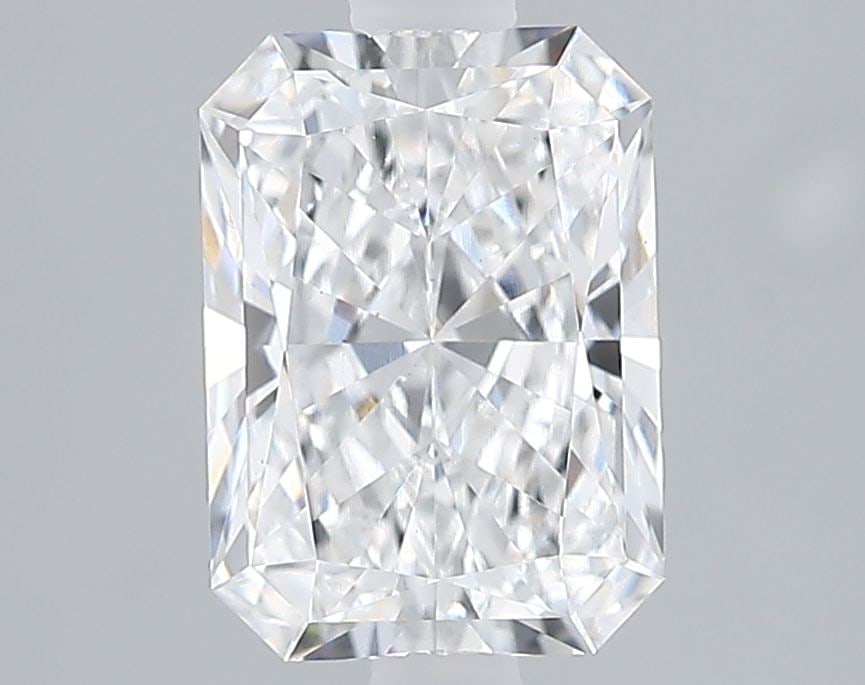 Loose Diamond - RADIANT 1.73ct D VS1: Loose Diamond - RADIANT 1.73ct D VS1 Source: This is a real non-mined Diamond that has been grown in a lab Shape: RADIANT Carats: 1.73 Color: D Clarity: VS1 Certification: GIA Video: